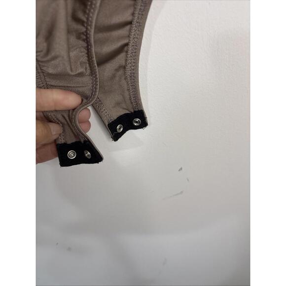 LA Hearts Silver/gray Bodysuit Large Deep V-neck - Picture 5 of 7